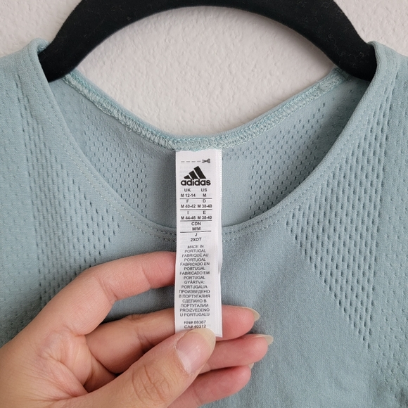 Adidas Warp Knit Crop Top Workout Tank Raw Green Color Size Medium Womens NWOT - Picture 2 of 3